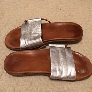 gentle souls by Kenneth Cole slides